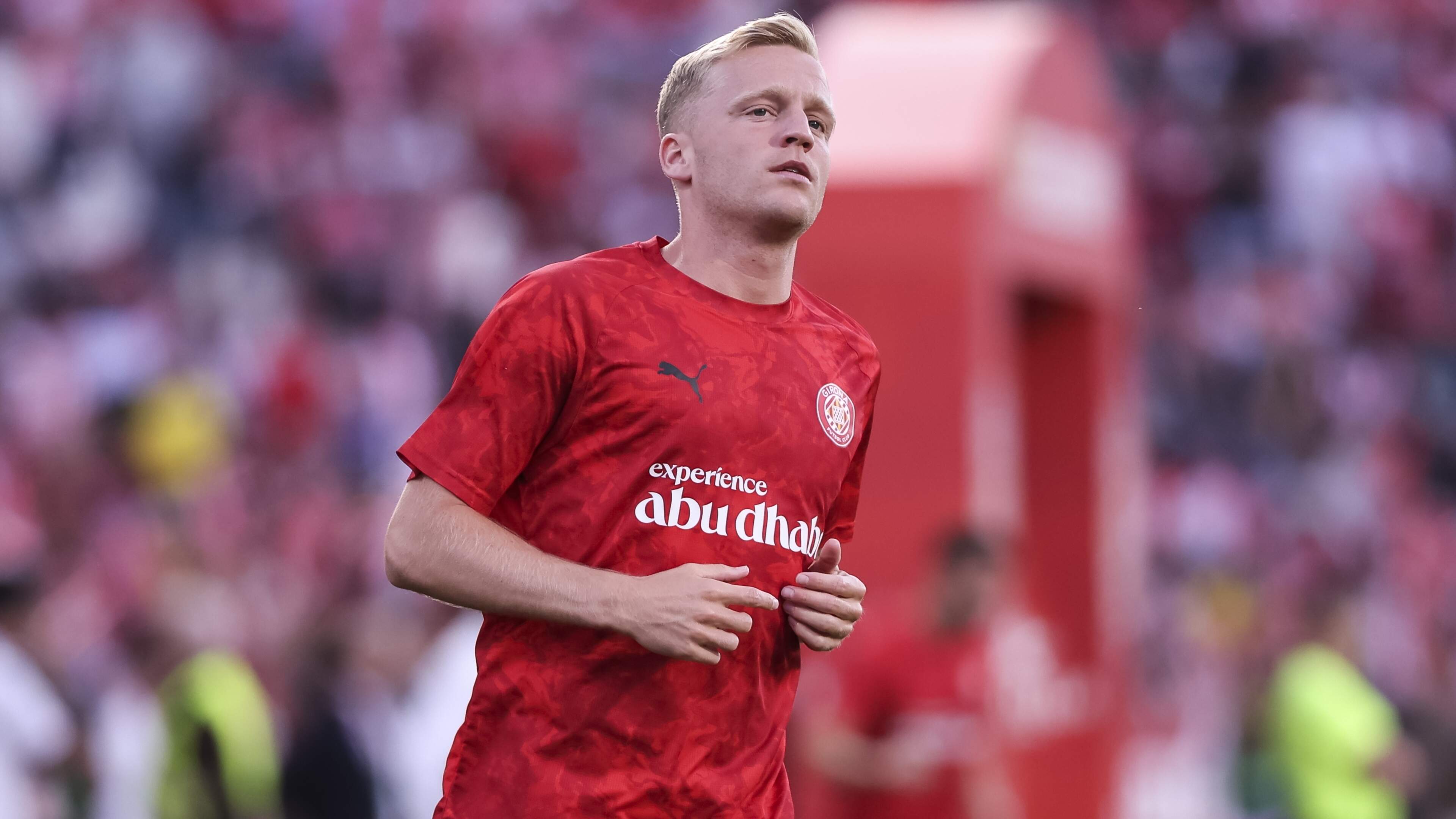 Daley Blind en Donny van de Beek degraderen met Girona uit La Liga, Frenkie de Jong valt in bij FC Barcelona